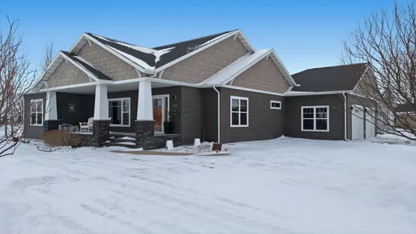 330 31st AVE NW, West Fargo, ND 58078