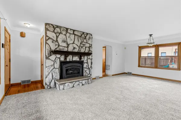 1345 Berkeley AVE, Saint Paul, MN 55105
