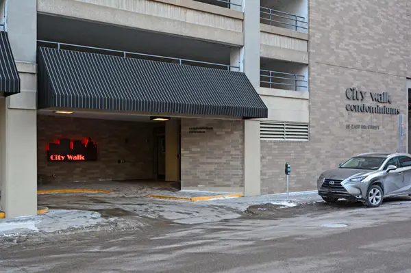 66 9th ST E #2512, Saint Paul, MN 55101