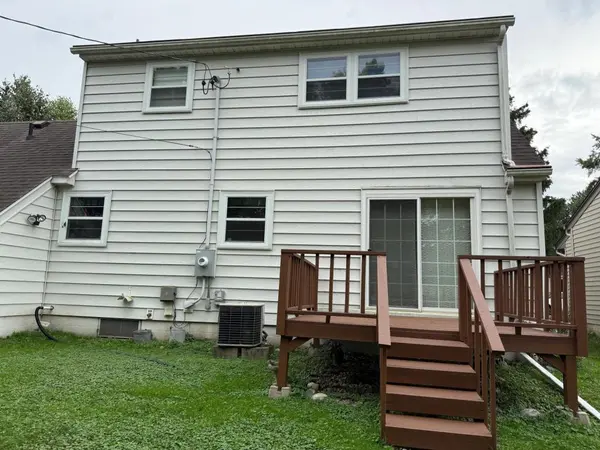 16 Bruce CT, Mankato, MN 56001