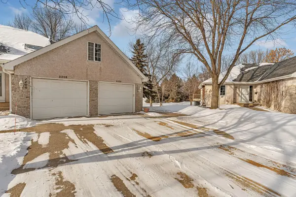 2208 10th AVE SE, Willmar, MN 56201