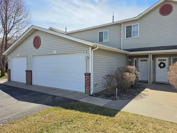 939 Cypress RD #42, Saint Cloud, MN 56303