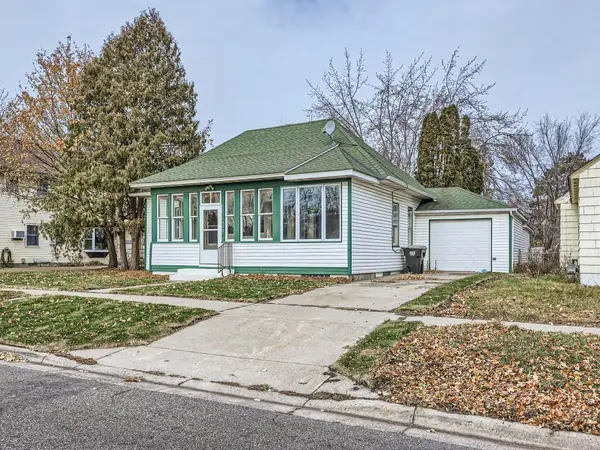 555 Tyler ST, Anoka, MN 55303