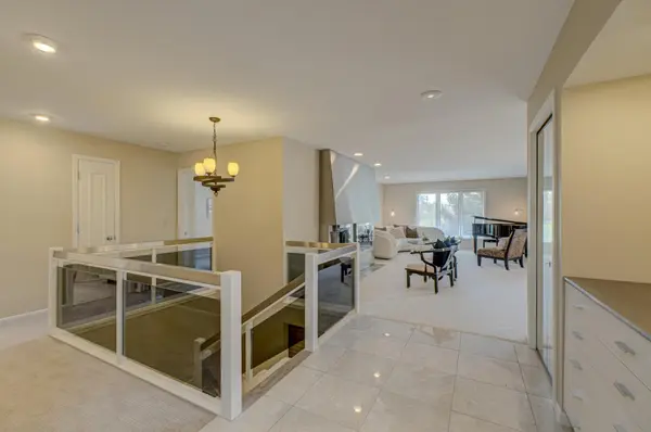 20 Anemone CIR, North Oaks, MN 55127