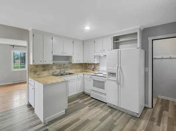 7385 University AVE NE, Fridley, MN 55432