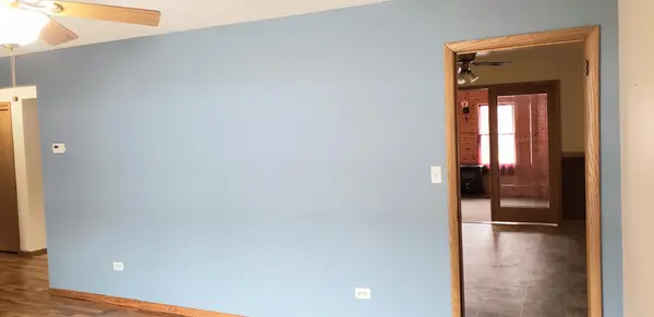 801 3rd ST SW, Wells, MN 56097