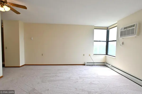 7600 Golden Valley RD #510, Golden Valley, MN 55427