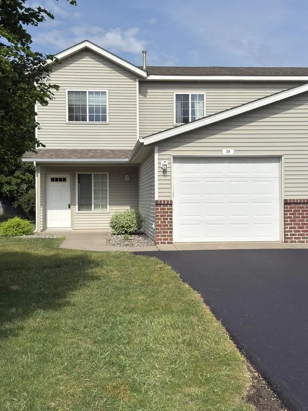 939 Cypress RD #25, Saint Cloud, MN 56303