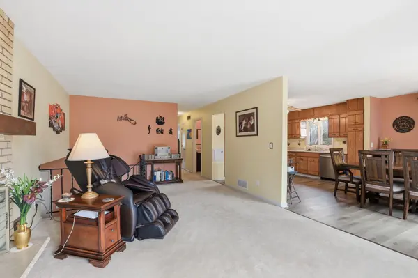 3604 33rd AVE NE, Saint Anthony, MN 55418