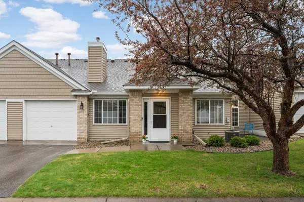 557 Mission Hills DR, Chanhassen, MN 55317