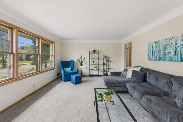 1073 Eleanor AVE, Saint Paul, MN 55116