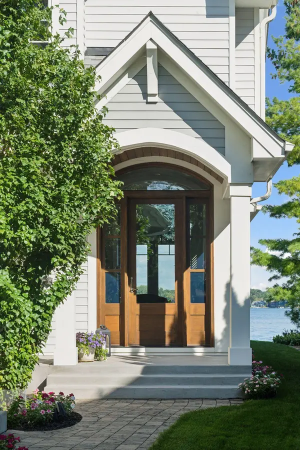 245 Lakeview AVE, Tonka Bay, MN 55331