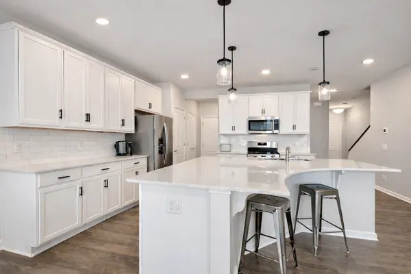 4832 Avery CT, Eagan, MN 55123