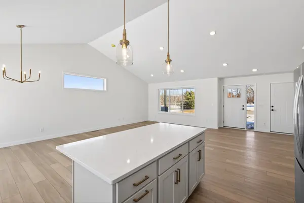 22544 Raven ST NW, Oak Grove, MN 55005