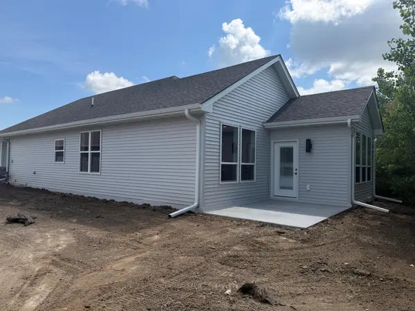 7333 Kahl CIR NE, Otsego, MN 55301