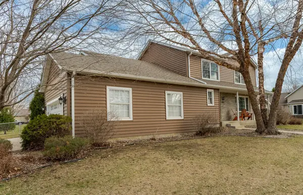 4541 Savannah DR NW, Rochester, MN 55901