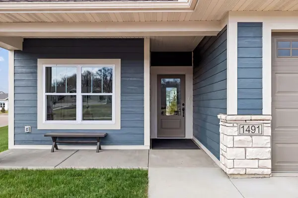 1491 Kenai PL, River Falls, WI 54022