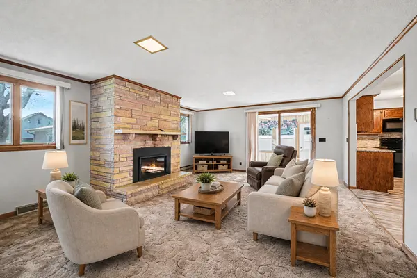 405 Lincoln AVE N, New Prague, MN 56071