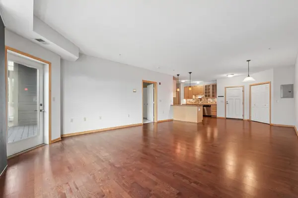 2530 E 34th ST #213, Minneapolis, MN 55406