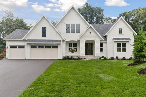 804 Great Oaks Trail, Eagan, MN 55123