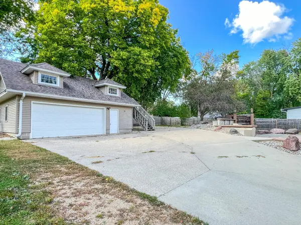 848 S Park ST, Fairmont, MN 56031