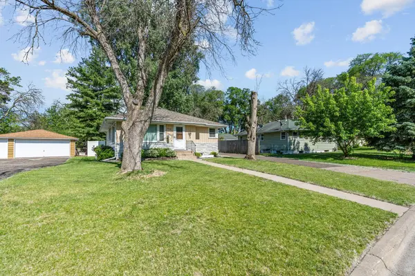 5006 Zenith AVE N, Brooklyn Center, MN 55429