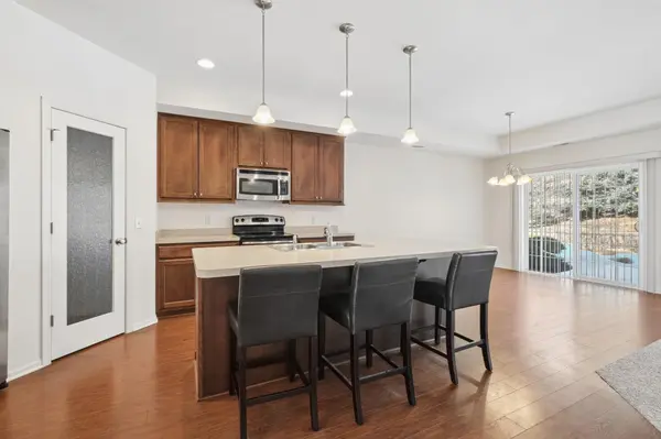 2901 124th CIR NE, Blaine, MN 55449