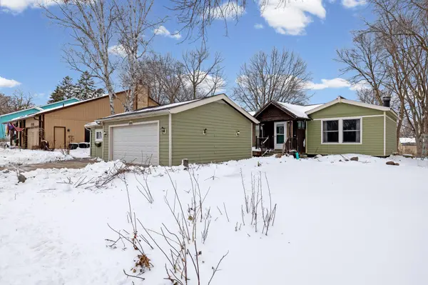 110136 Stanford CIR, Chaska, MN 55318