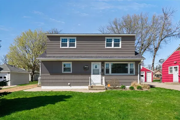 508 E 2nd ST, Waconia, MN 55387