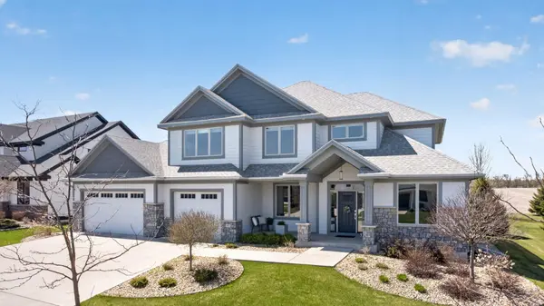4933 Riley LN SW, Rochester, MN 55902