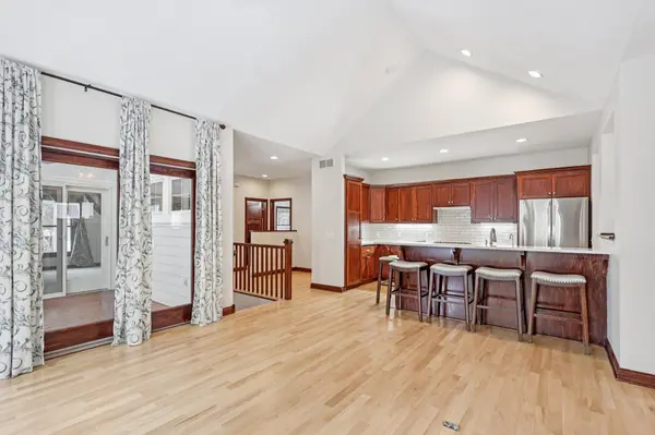 15837 Drawstone TRL, Apple Valley, MN 55124
