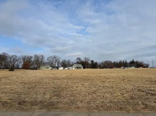 612 Crimson WAY, Lake City, MN 55041