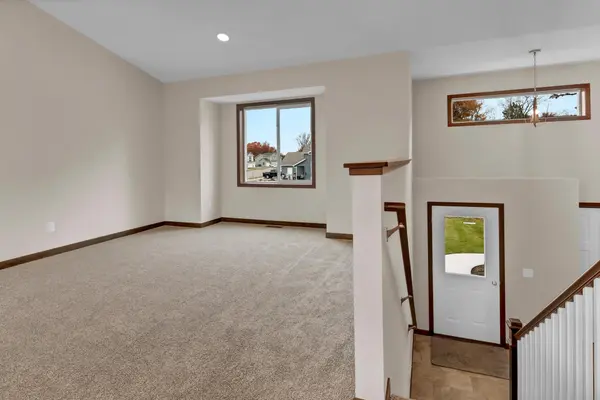 965 2 1/2 AVE SW, Rice, MN 56367