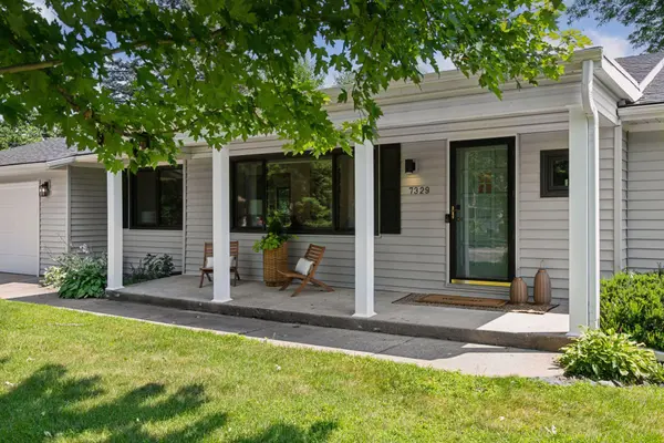 7329 Ridgeway RD, Golden Valley, MN 55427