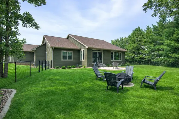 S9025 Lowes Creek RD, Eleva, WI 54738