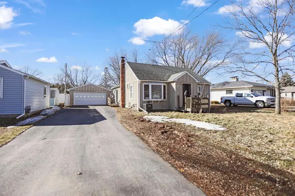 305 2nd ST NE, Medford, MN 55049