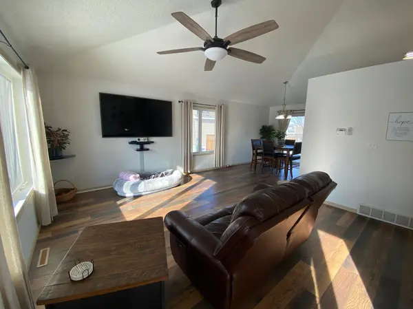 517 Elliot DR SE, Grand Meadow, MN 55936