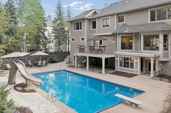 11356 Entrevaux DR, Eden Prairie, MN 55347
