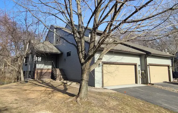 3690 Widgeon WAY, Eagan, MN 55123