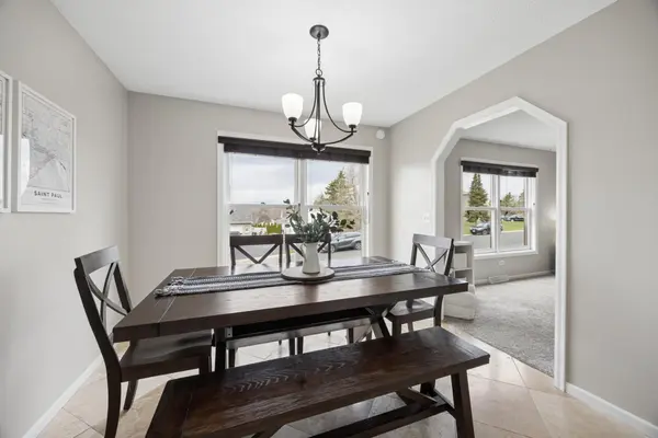 738 N Hay Lake RD, Eagan, MN 55123