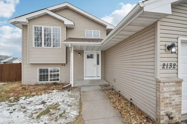 2132 Emerson RD S, Cambridge, MN 55008