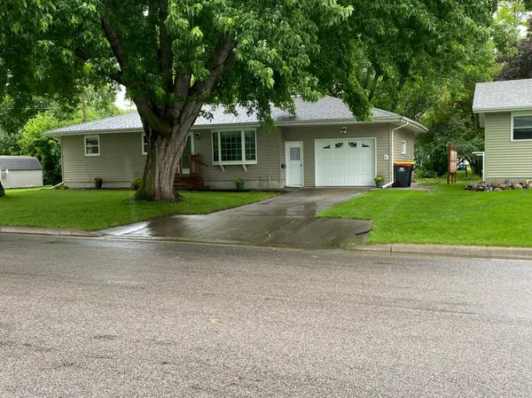220 S 2nd ST, Bird Island, MN 55310