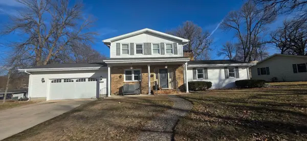 1106 Foothills CIR, Albert Lea, MN 56007