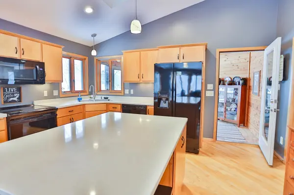 W10439 880th AVE, River Falls, WI 54022