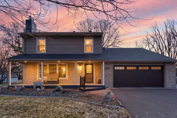 1144 Waldon PL, Arden Hills, MN 55112