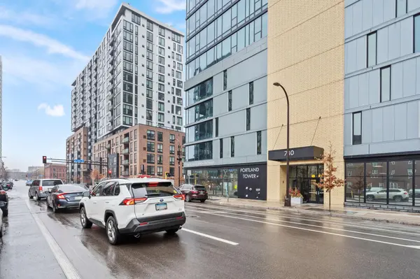 740 Portland AVE #906, Minneapolis, MN 55415