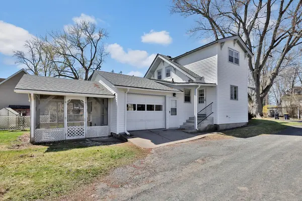 208 Center AVE, Center City, MN 55012