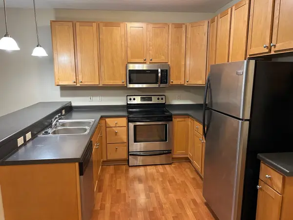 2900 University AVE SE #411, Minneapolis, MN 55414