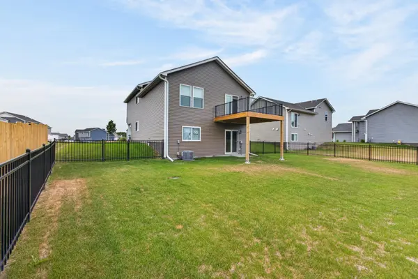 39626 Fallbrook AVE, North Branch, MN 55056