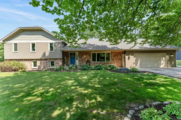 2680 Holly LN N, Plymouth, MN 55447